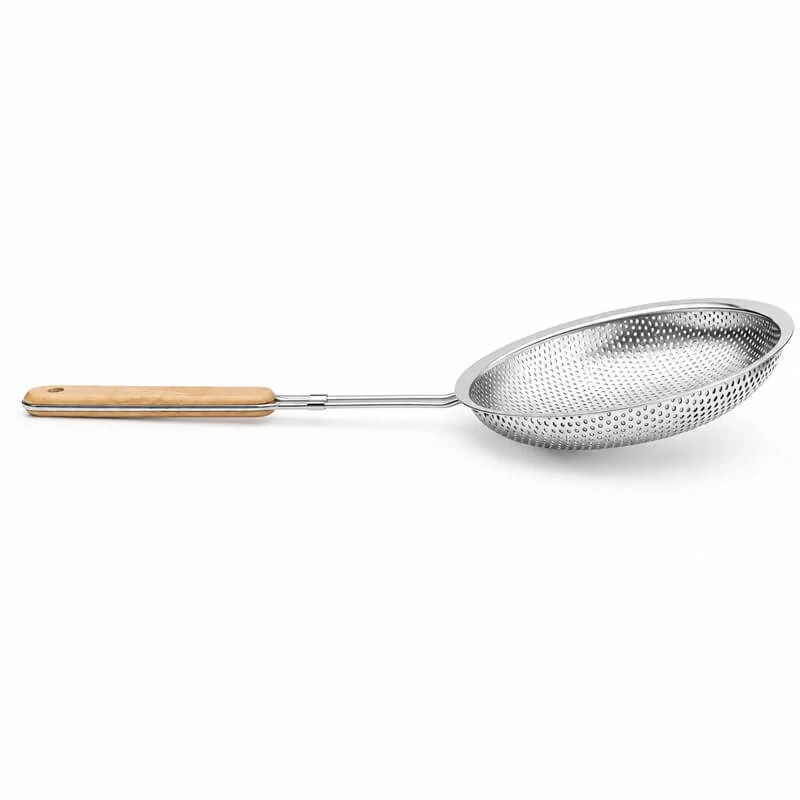Hliníkové sitko 16 cm s drevenou rúčkou
